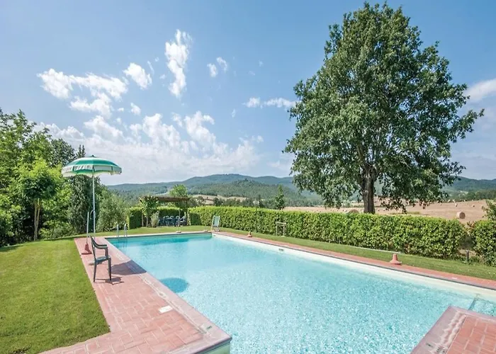 In Tuscany With Pool And Scenic Views *