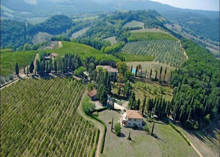In Tuscany With Pool And Scenic Views